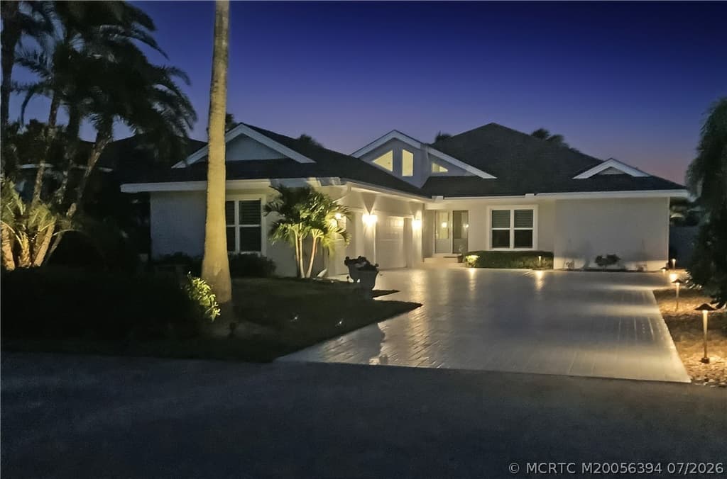 6943 SE Harbor Circle - Photo 3