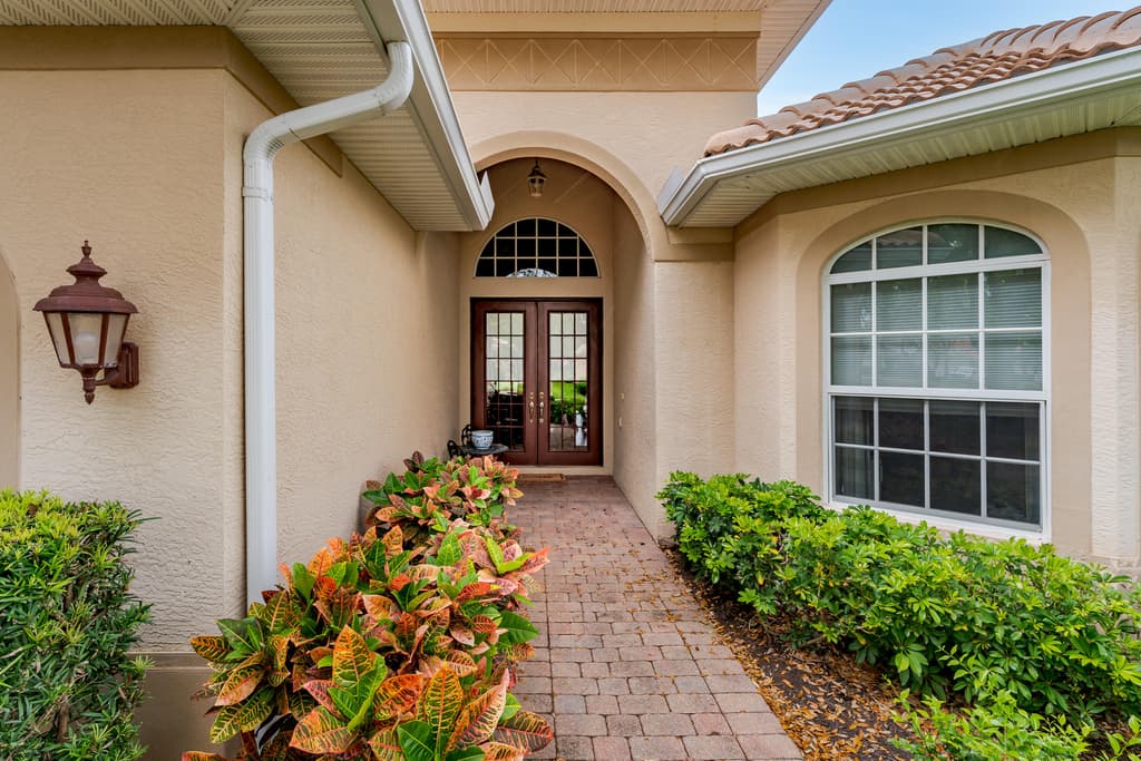 6845 BENT GRASS DRIVE - Photo 3