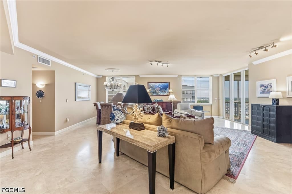 14250 Royal Harbour Court 1216 - Photo 6