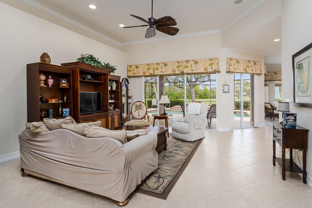 6845 BENT GRASS DRIVE - Photo 5