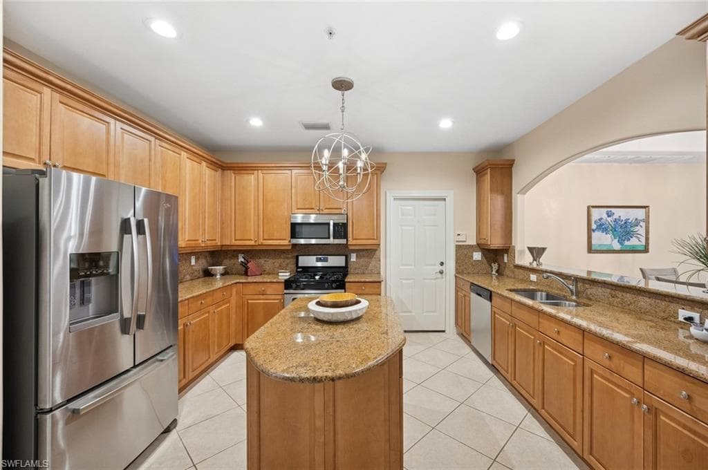 2817 Tiburon Blvd E - Photo 17