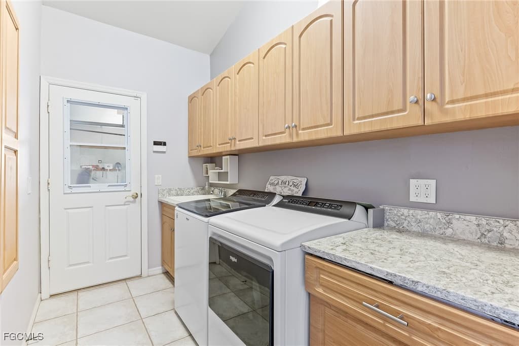 15830 Catalpa Cove Drive - Photo 32