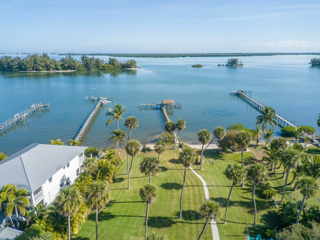 11450 S Indian River Drive - Photo 7