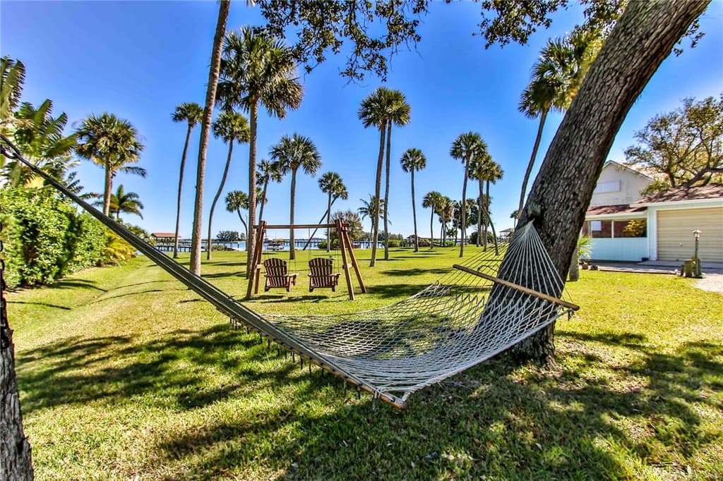 11450 S Indian River Drive - Photo 9