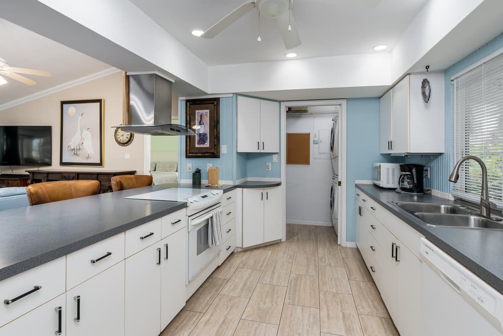 832 SWAN DRIVE - Photo 18