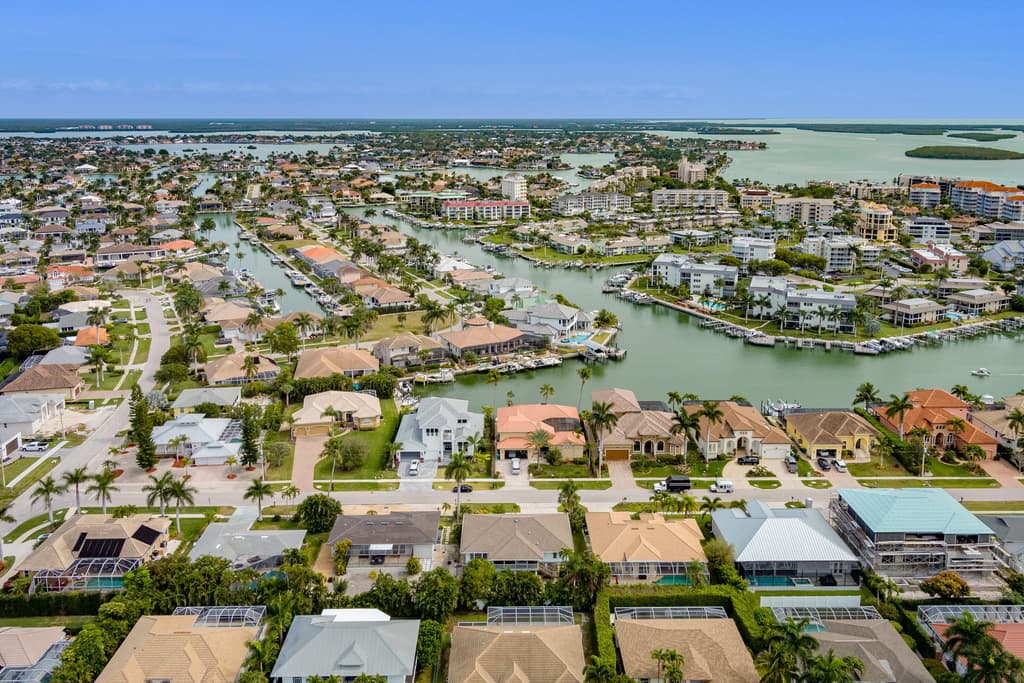 832 SWAN DRIVE - Photo 36