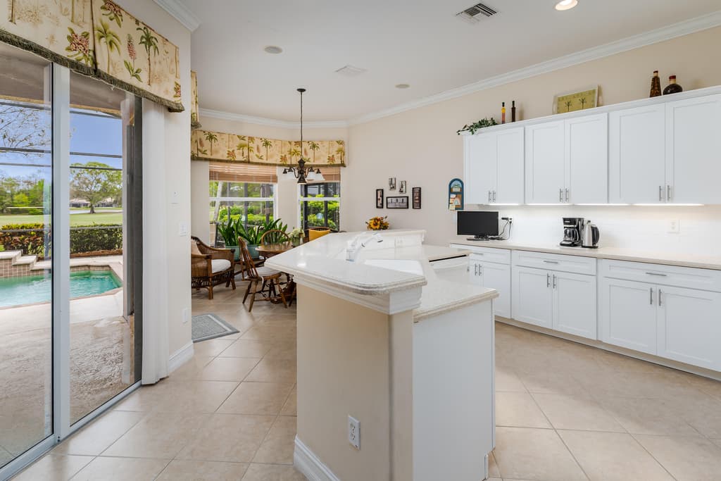 6845 BENT GRASS DRIVE - Photo 13