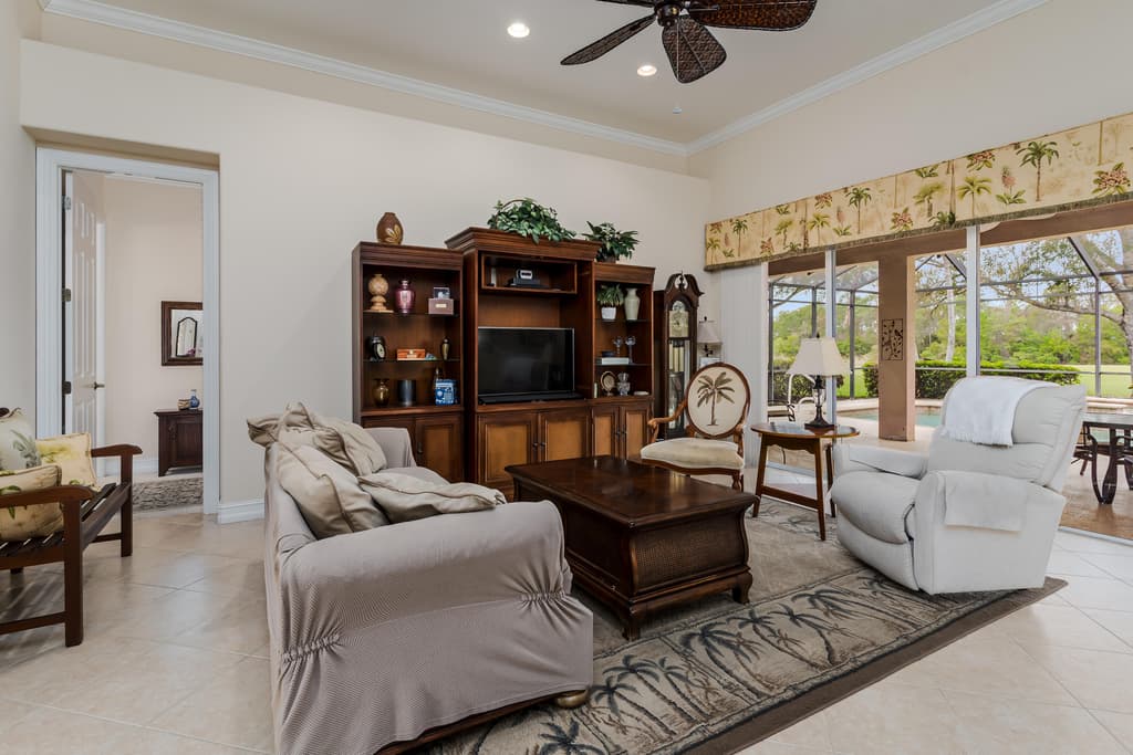6845 BENT GRASS DRIVE - Photo 8
