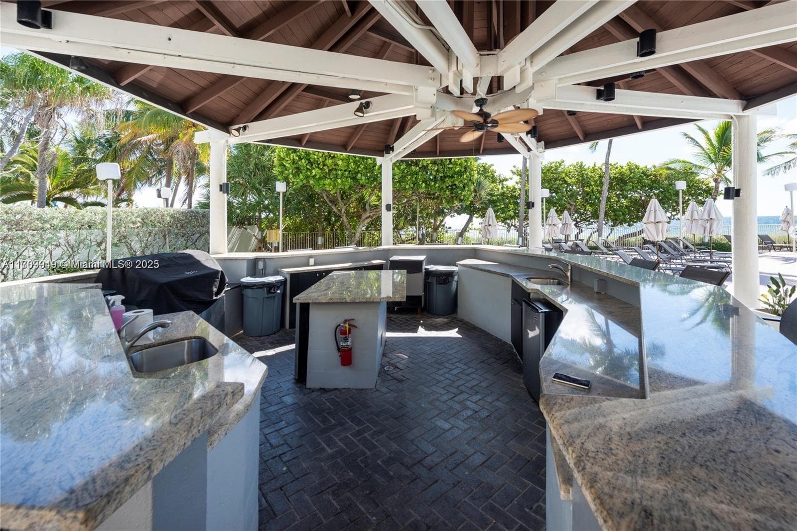 1901 N Ocean Blvd 7E - Photo 28