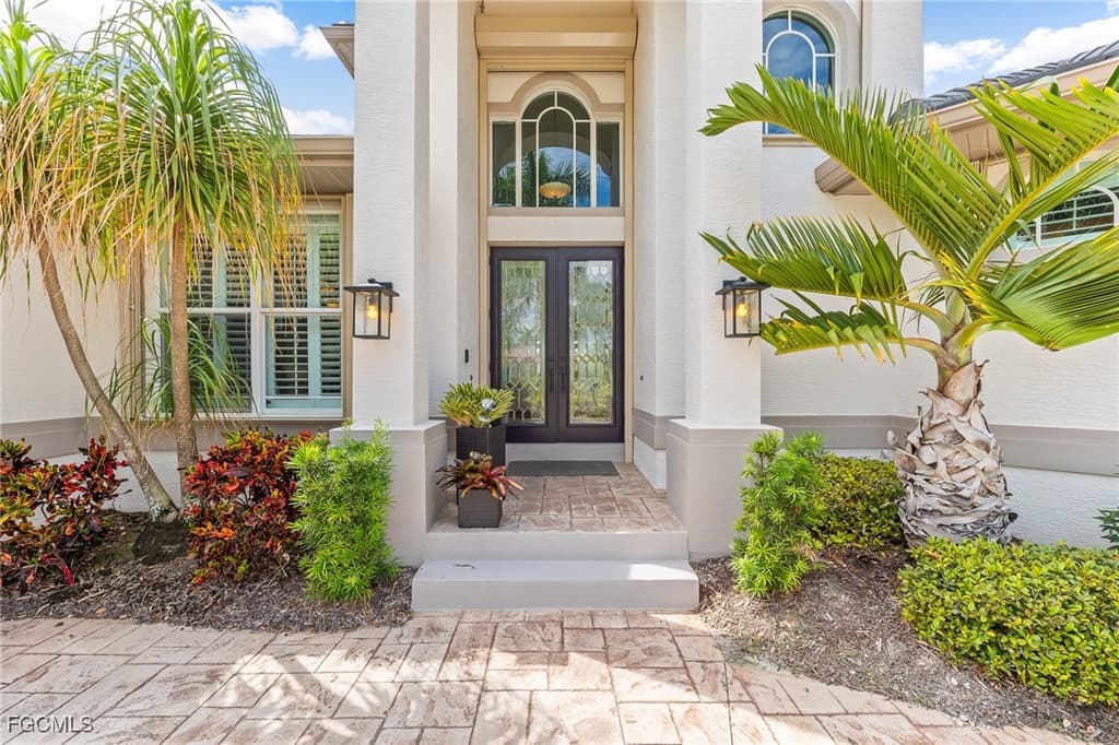 15830 Catalpa Cove Drive - Photo 2